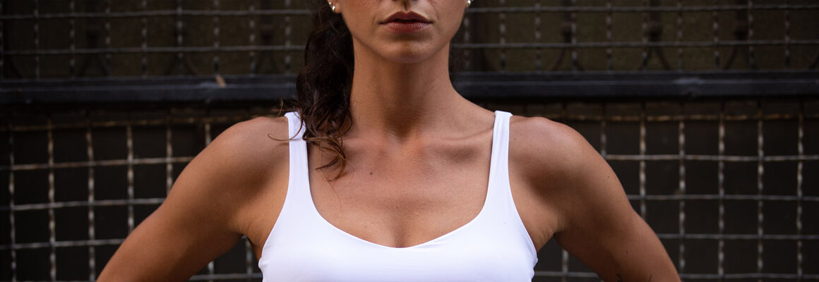 5 coisas que só mulheres com seios pequenos vão entender